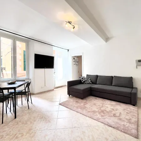 Casa Nandina In Centro * Rapallo