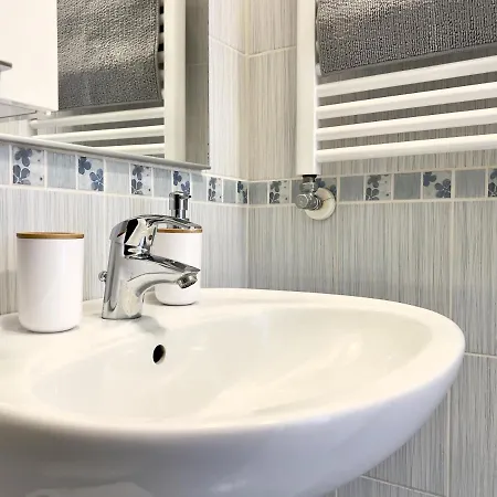 Apartment Casa Nandina In Centro Rapallo