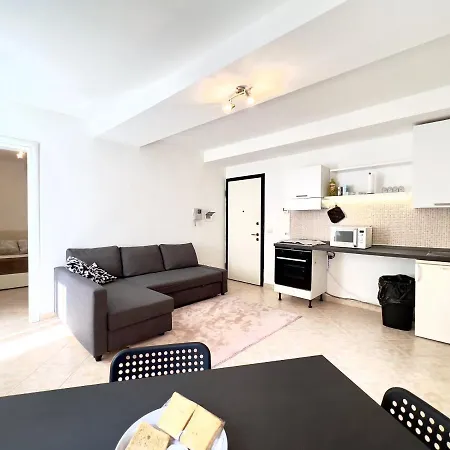 Appartement Casa Nandina In Centro *